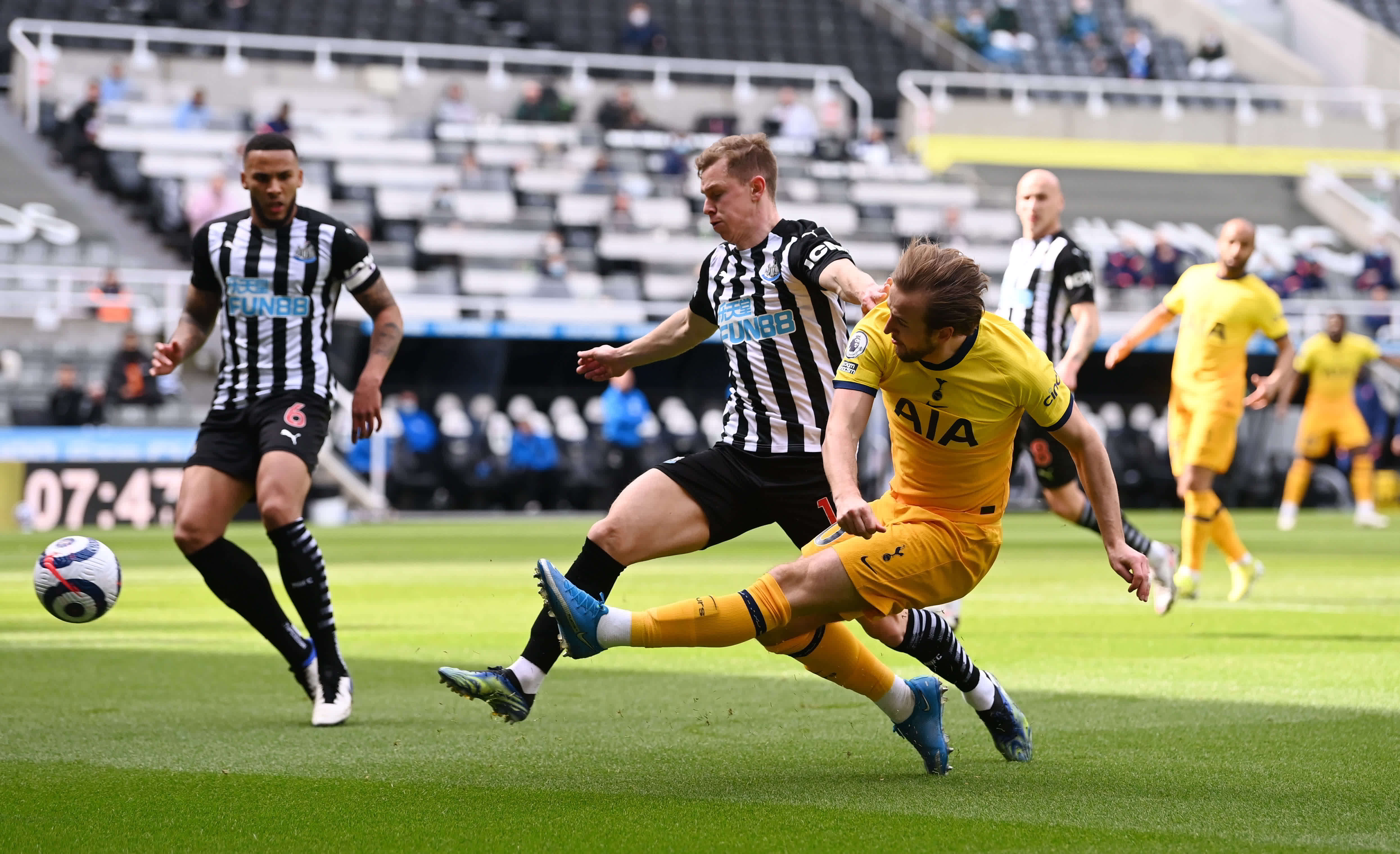 令球衣脱颖 令球衣脱颖