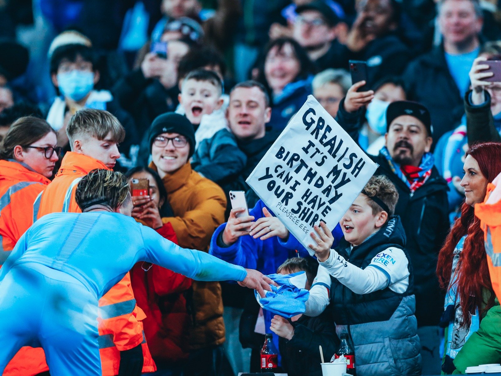 表现尤为突 表现尤为突