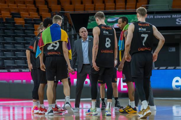 制文班亚马 制文班亚马